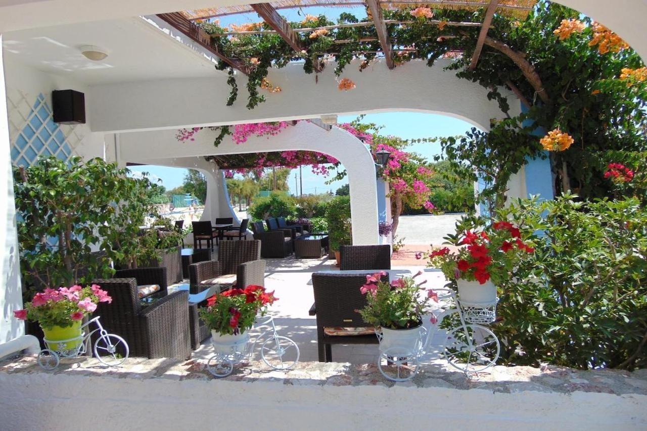 Hotel Nirvana Theológos